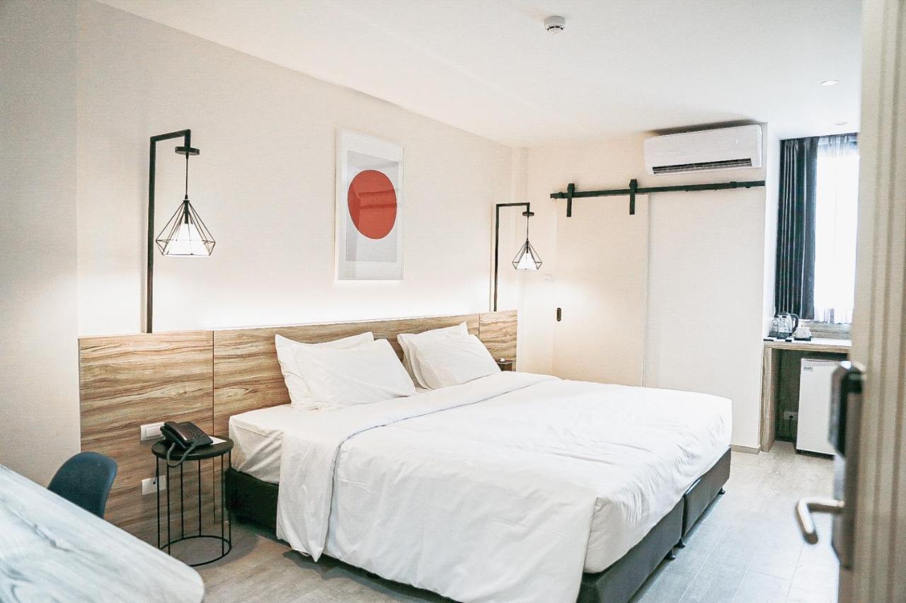 Homitel Bangkok Hotel Екстериор снимка