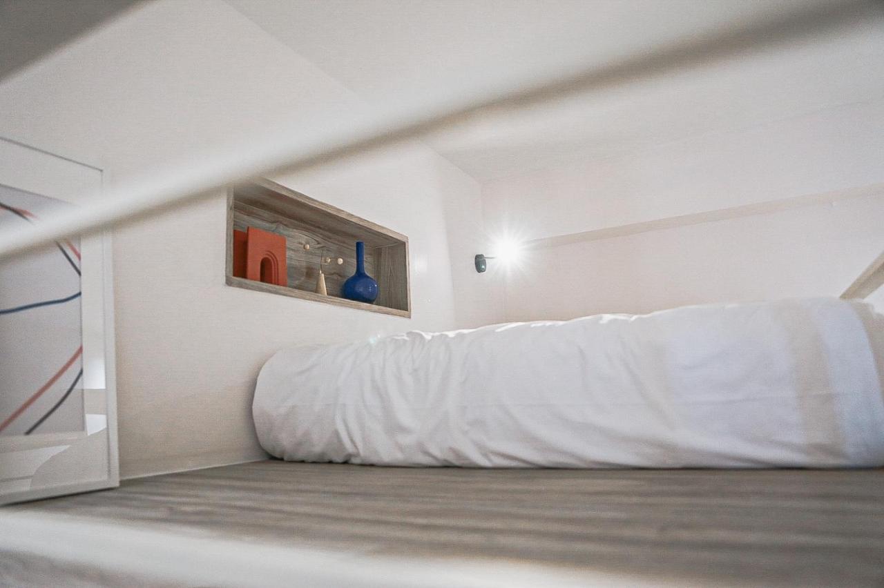 Homitel Bangkok Hotel Екстериор снимка